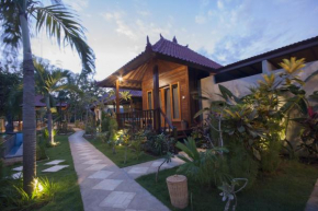  Amora Hut's  Lembongan